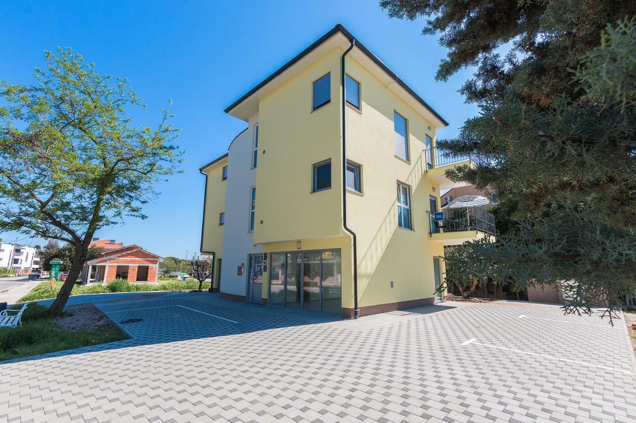 Guesthouse Bencun Medulin Exterior photo